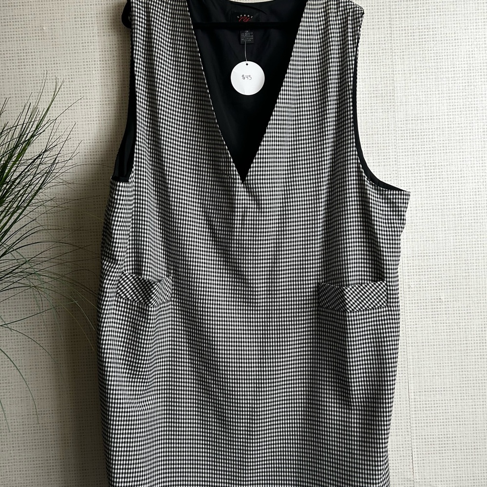Vintage Truly Yours Sport Black and White Houndstooth Sleeveless Dress